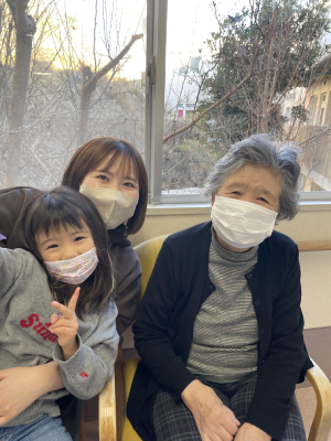 母を訪ねて
